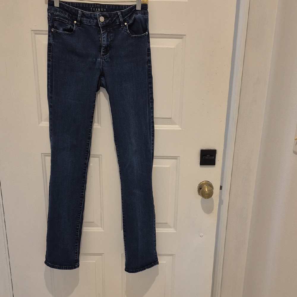 White HOUSE/Black MARKET  Dark Blue Skinny Jeans